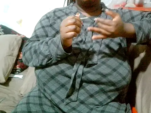 Snapshot of bustydivaxx21 chatting on 09.25.25 bustydivaxx21 online show from 09.25.25