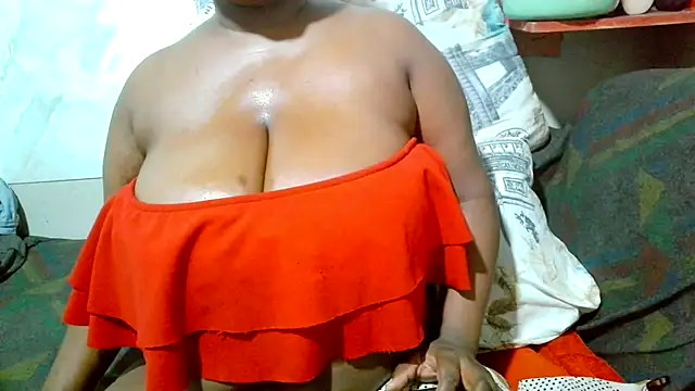 bustydivaxx21 online show from 11.03.25