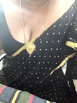 Snapshot of Tamil-rami chatting on 10.31.25 Tamil-rami online show from 10.31.25