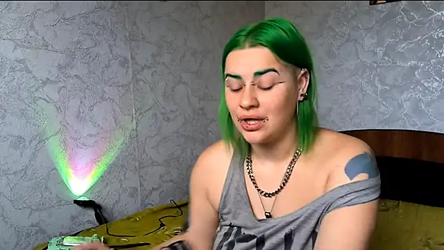 Snapshot of NeonNectar_ chatting on 10.15.25 NeonNectar online show from 10.15.25