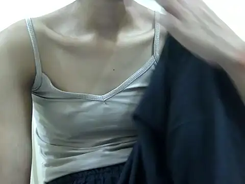 Snapshot of smallcuute chatting on 01.18.26 smallcuute online show from 01.18.26