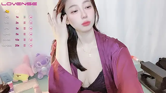 A SR 001 online show from 10.29.25