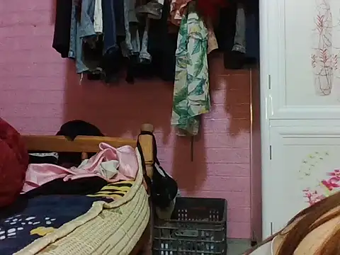 Snapshot of Loc_al chatting on 02.16.26 Loc al online show from 02.16.26