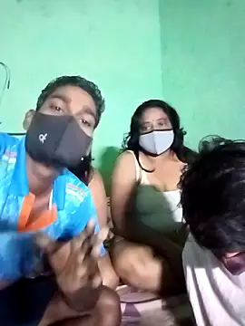 LoveOnStream online show from 10.30.25