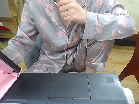 Lamoon 2k online show from 10.31.25