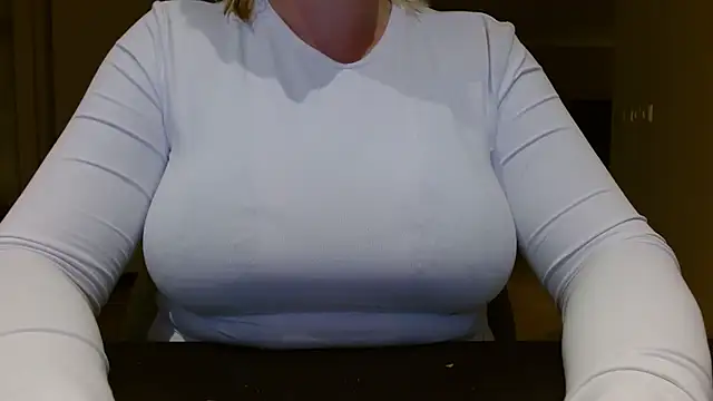 Esmee-Xxx online show from 11.16.25