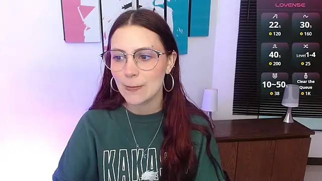 AlanaGarcia19 online show from 10.14.25