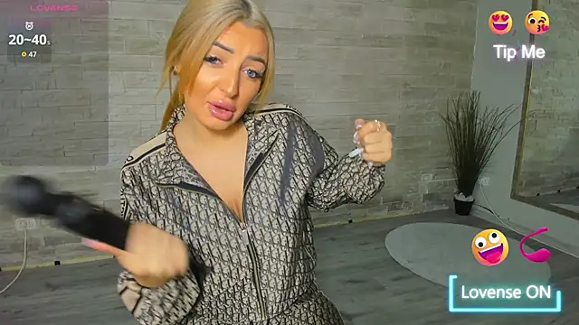 Lexi Blazee online show from 09.27.25