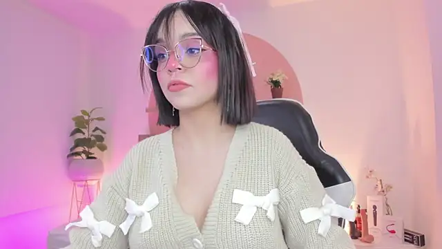 Clara Luu online show from 03.27.26