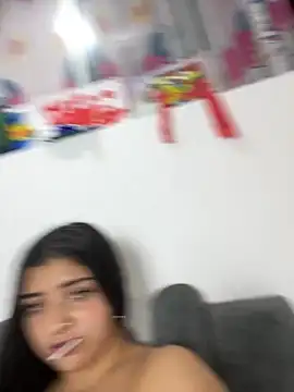 Snapshot of Isaa-Sweet chatting on 09.18.25 Isaa-Sweet online show from 09.18.25