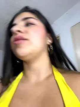 Snapshot of Isaa-Sweet chatting on 10.01.25 Isaa-Sweet online show from 10.01.25