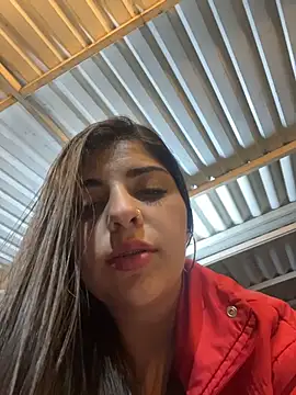 Snapshot of Isaa-Sweet chatting on 11.22.25 Isaa-Sweet online show from 11.22.25