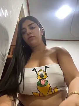 Snapshot of Isaa-Sweet chatting on 02.01.26 Isaa-Sweet online show from 02.01.26