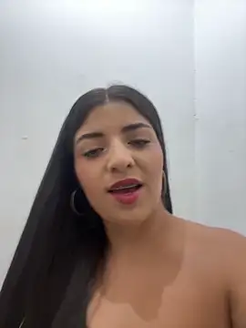 Snapshot of Isaa-Sweet chatting on 02.14.26 Isaa-Sweet online show from 02.14.26