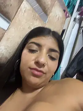 Snapshot of Isaa-Sweet chatting on 02.22.26 Isaa-Sweet online show from 02.22.26