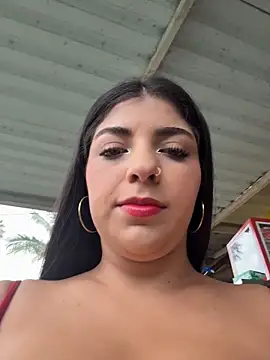 Snapshot of Isaa-Sweet chatting on 03.18.26 Isaa-Sweet online show from 03.18.26