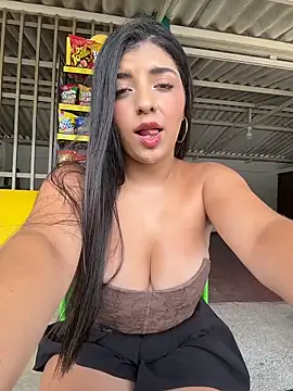 Snapshot of Isaa-Sweet chatting on 03.30.26 Isaa-Sweet online show from 03.30.26