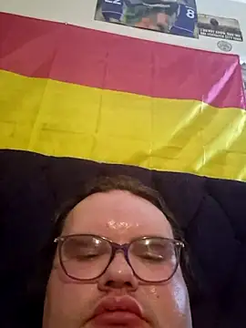 Fxckc4rl3yellis99 online show from 06.22.26
