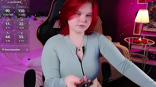 fillisfox  online show from 10.17.25