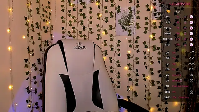 AnyaTaylor  online show from 02.16.26