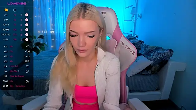 AnyaTaylor  online show from 03.21.26