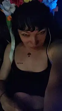 Tselka online show from 10.25.25