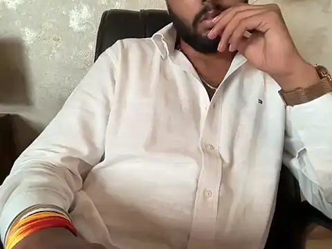 Snapshot of sexyaarsh chatting on 06.17.26 sexyaarsh online show from 06.17.26