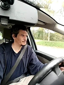 Snapshot of twitshe chatting on 10.29.25 twitshe online show from 10.29.25