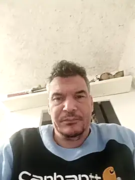 Snapshot of twitshe chatting on 11.26.25 twitshe online show from 11.26.25