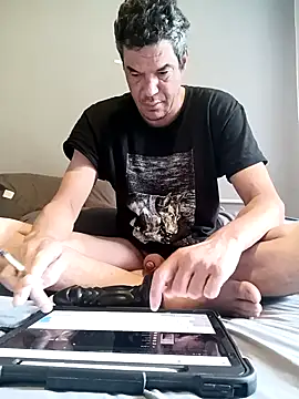 Snapshot of twitshe chatting on 01.10.26 twitshe online show from 01.10.26