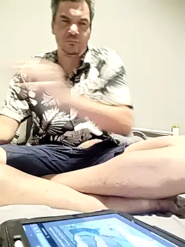 Snapshot of twitshe chatting on 01.10.26 twitshe online show from 01.10.26