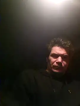 Snapshot of twitshe chatting on 02.16.26 twitshe online show from 02.16.26