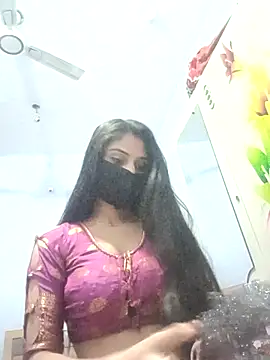 Snapshot of Hot-Soniya733 chatting on 10.28.25 Hot-Soniya733 online show from 10.28.25