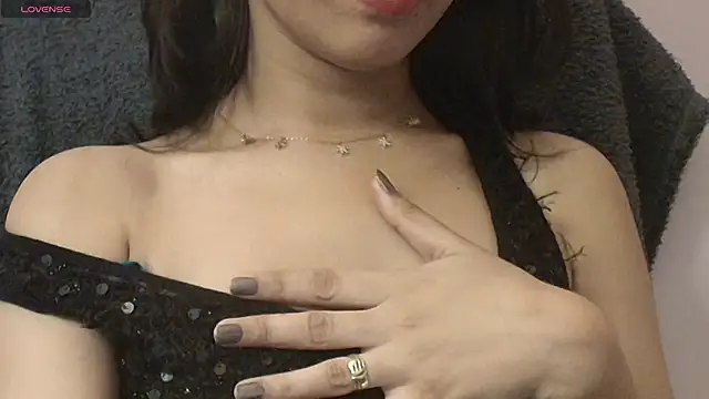 Snapshot of SWEET-18-TEEN chatting on 10.26.25 SWEET-18-TEEN online show from 10.26.25