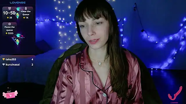 weet Lady Selin online show from 11.21.25