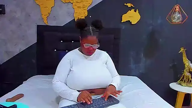 Maiam  Rossi online show from 10.18.25