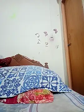 Snapshot of jenyfer709 chatting on 09.18.25 jenyfer709 online show from 09.18.25