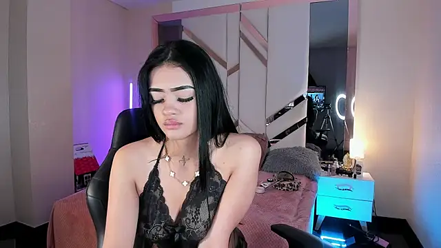 EmmaStonns online show from 01.12.26