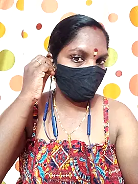 Snapshot of Tamil_Abinaya chatting on 04.18.26 Tamil Abinaya online show from 04.18.26