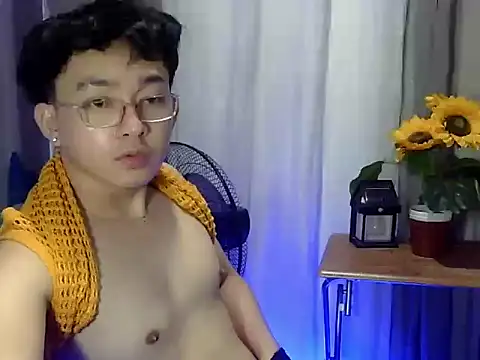 Snapshot of Stud_Aaron chatting on 06.18.26 Stud Aaron online show from 06.18.26