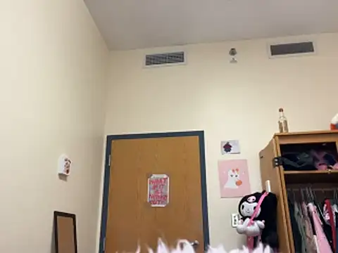 luvrgrllani online show from 11.22.25