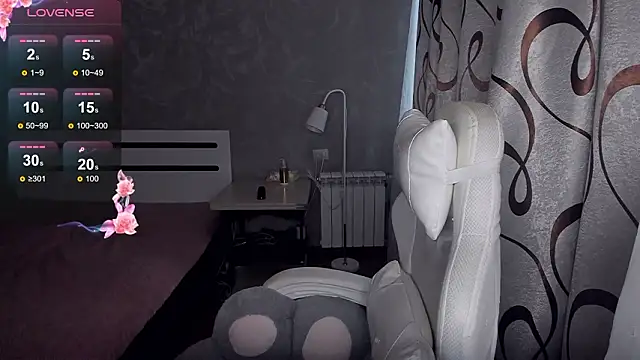 Snapshot of KiraKrox chatting on 02.24.26 KiraKrox online show from 02.24.26