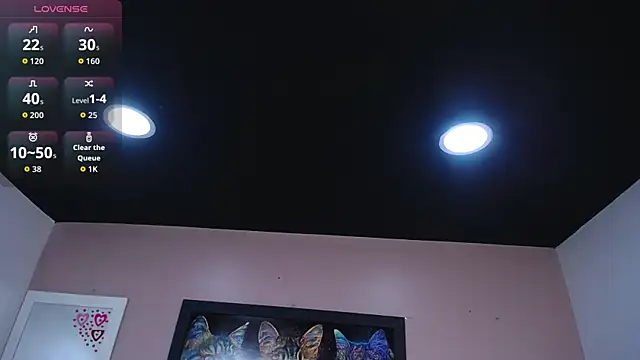 Snapshot of tiiny_emilly chatting on 11.11.25 tiiny emilly online show from 11.11.25