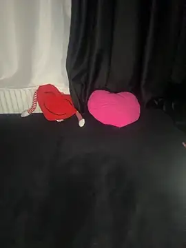 Snapshot of milagros0 chatting on 10.24.25 milagros0 online show from 10.24.25