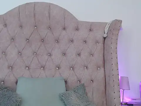 Snapshot of Jessica_Carter_01 chatting on 09.16.25 Jessica Carter 01 online show from 09.16.25