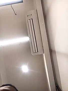 Snapshot of VJ17 chatting on 09.14.25 VJ17 online show from 09.14.25