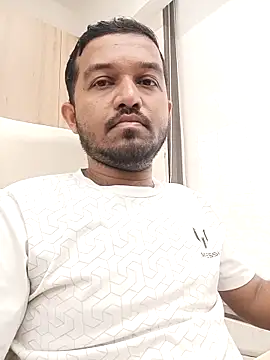 Snapshot of VJ17 chatting on 09.21.25 VJ17 online show from 09.21.25