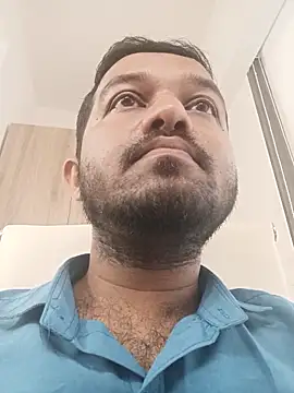 Snapshot of VJ17 chatting on 09.26.25 VJ17 online show from 09.26.25