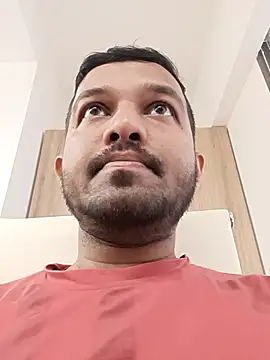 Snapshot of VJ17 chatting on 10.05.25 VJ17 online show from 10.05.25