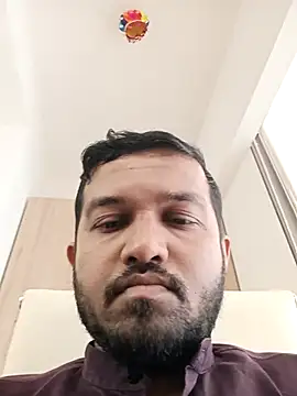 Snapshot of VJ17 chatting on 10.28.25 VJ17 online show from 10.28.25